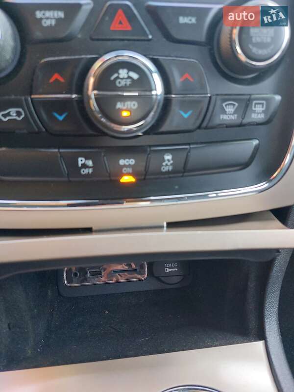 Внедорожник / Кроссовер Jeep Grand Cherokee 2014 в Гайсине