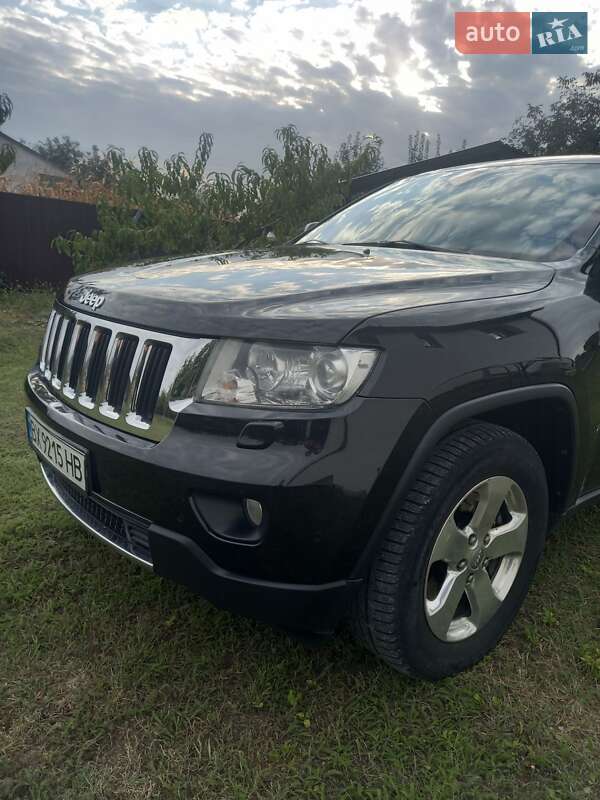 Внедорожник / Кроссовер Jeep Grand Cherokee 2012 в Каменец-Подольском