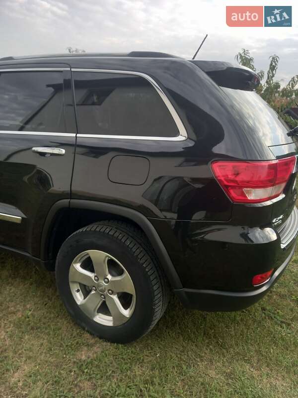 Внедорожник / Кроссовер Jeep Grand Cherokee 2012 в Каменец-Подольском