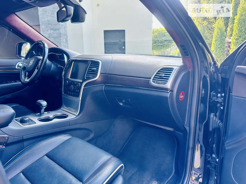 Внедорожник / Кроссовер Jeep Grand Cherokee 2014 в Киеве