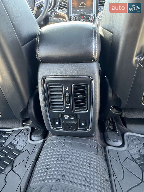 Позашляховик / Кросовер Jeep Grand Cherokee 2017 в Одесі