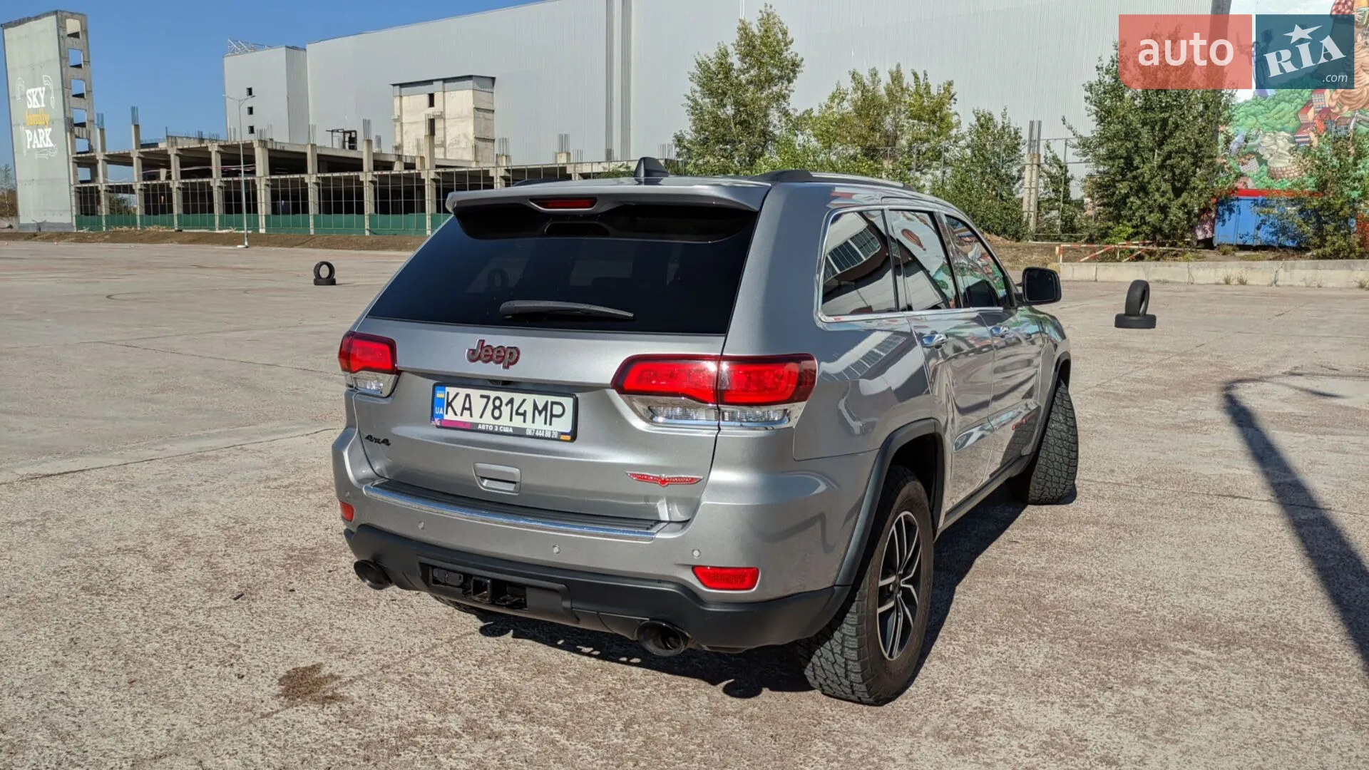 2020 Jeep Grand Cherokee - мініатюра 14