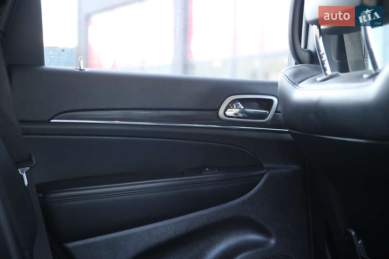 Внедорожник / Кроссовер Jeep Grand Cherokee 2020 в Полтаве