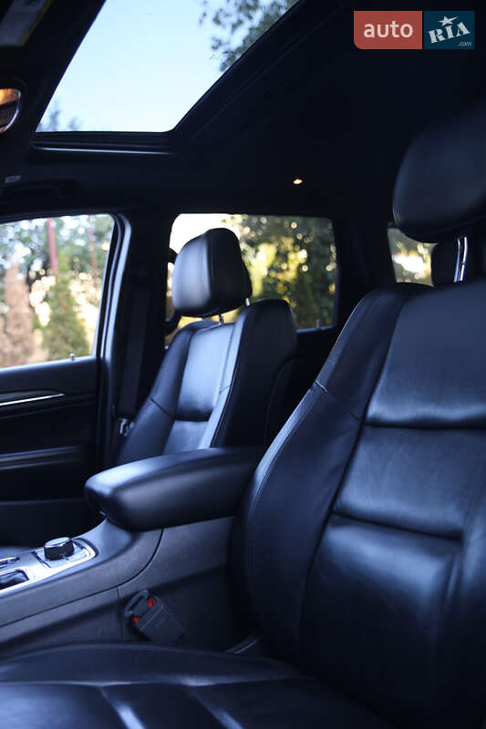 Внедорожник / Кроссовер Jeep Grand Cherokee 2020 в Полтаве