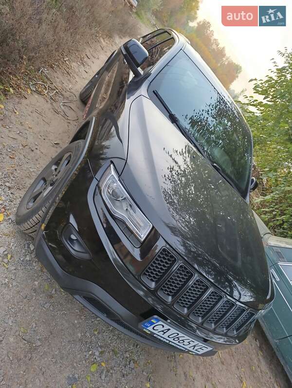 Внедорожник / Кроссовер Jeep Grand Cherokee 2014 в Черкассах