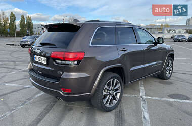 Внедорожник / Кроссовер Jeep Grand Cherokee 2017 в 