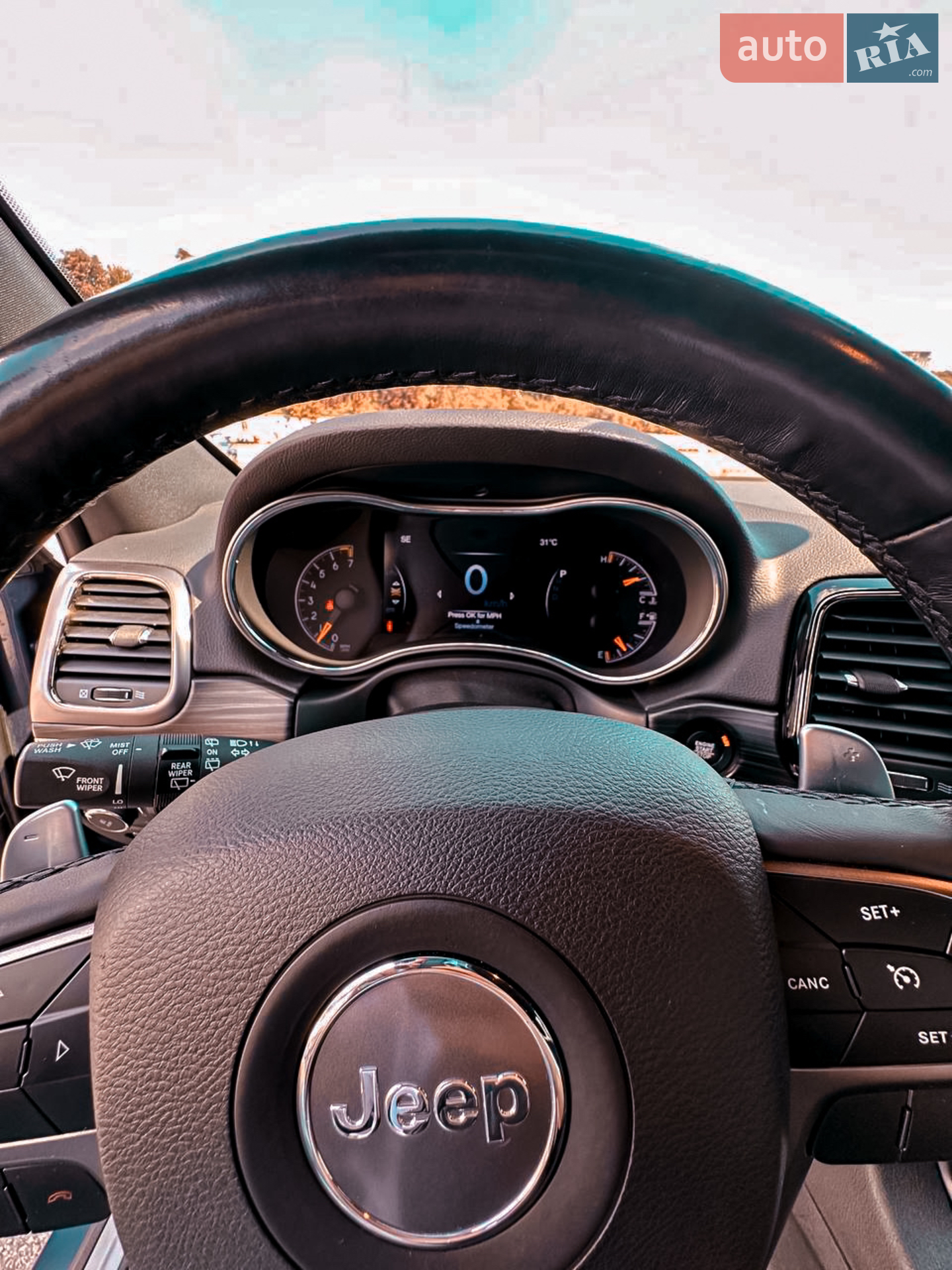 Jeep Grand Cherokee 2019 VIN 1C4RJFBG8KC773429 фото оголошення 13 з 23