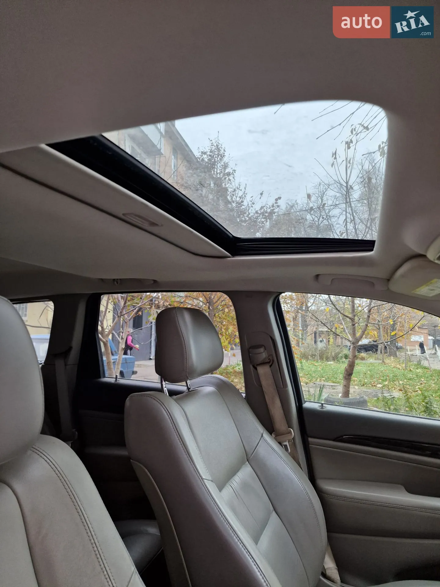 2012 Jeep Grand Cherokee - мініатюра 8