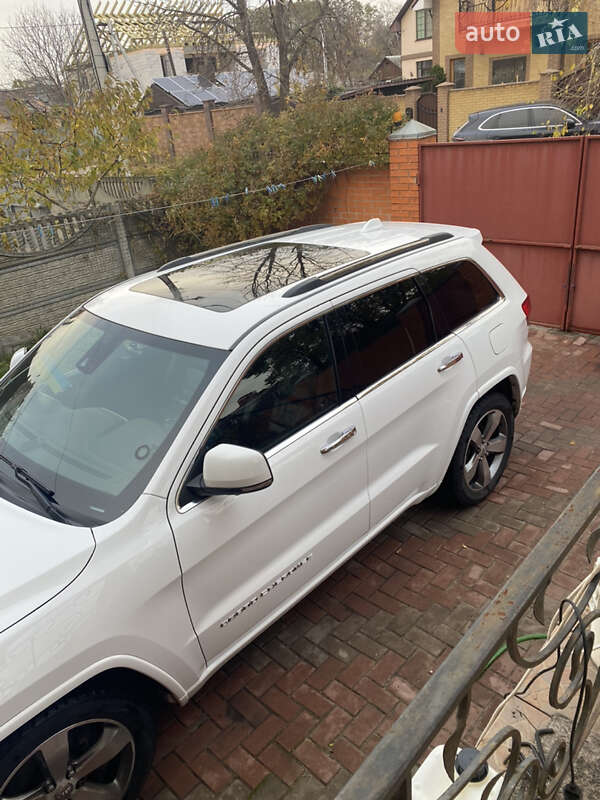 Внедорожник / Кроссовер Jeep Grand Cherokee 2014 в Чернигове