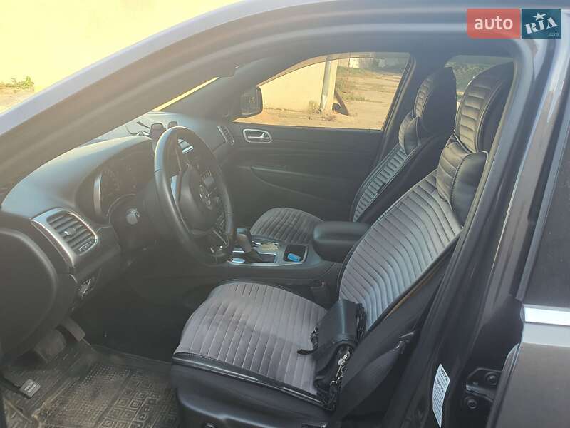 Внедорожник / Кроссовер Jeep Grand Cherokee 2020 в Одессе