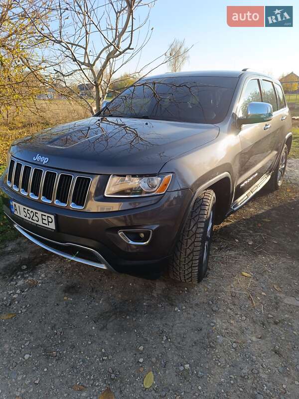 Внедорожник / Кроссовер Jeep Grand Cherokee 2016 в Яготине