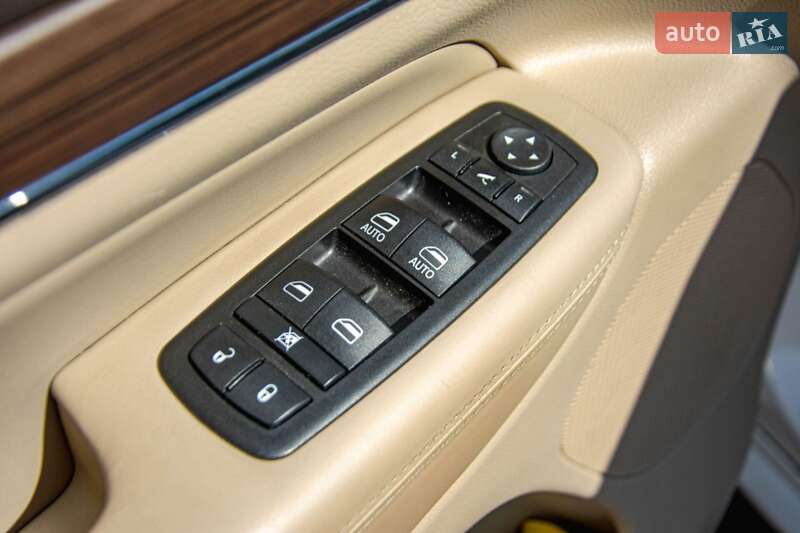 Внедорожник / Кроссовер Jeep Grand Cherokee 2014 в Киеве фото 14 Внедорожник / Кроссовер Jeep Grand Cherokee 2014 в Киеве