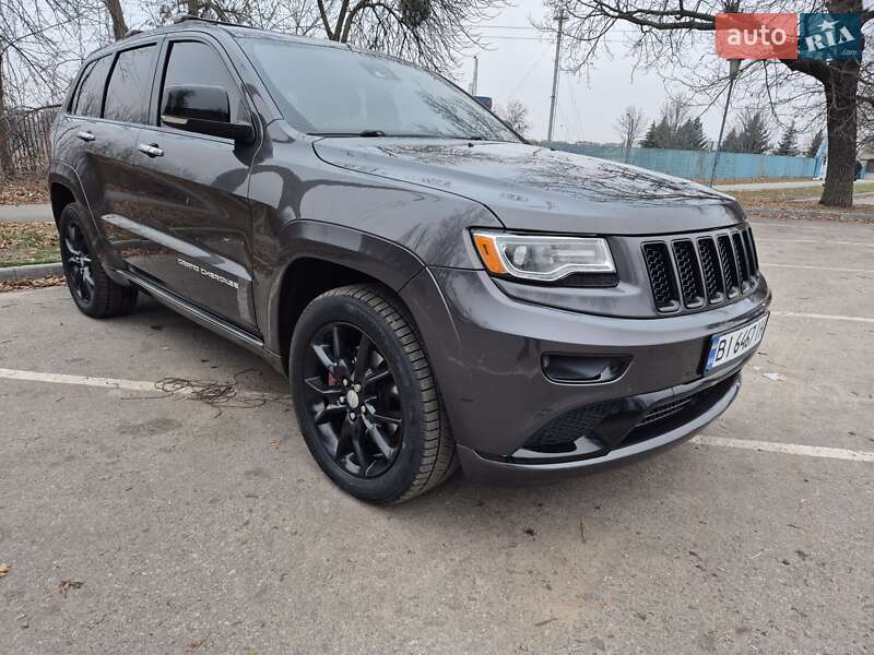 Позашляховик / Кросовер Jeep Grand Cherokee 2016 в 