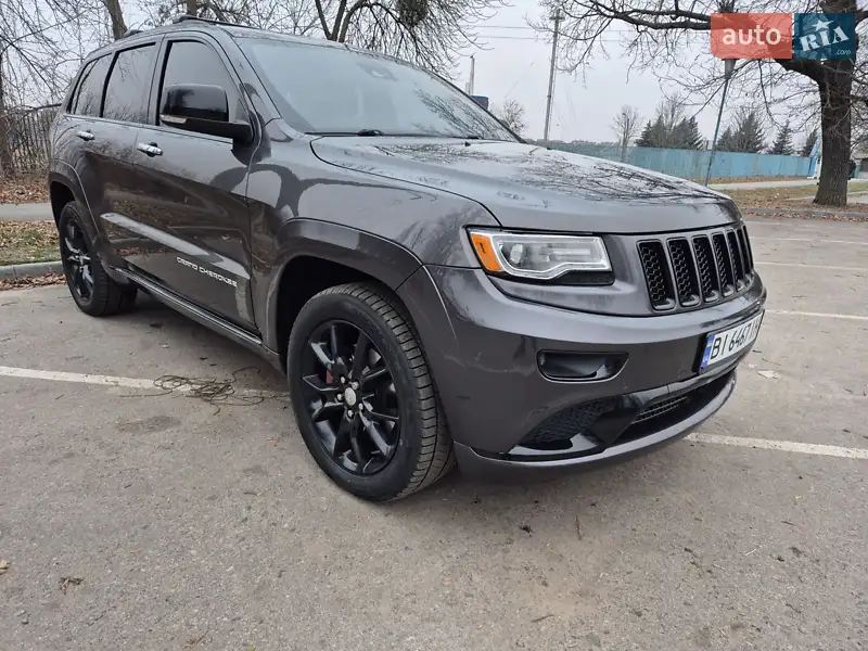 Позашляховик / Кросовер Jeep Grand Cherokee 2016 в 