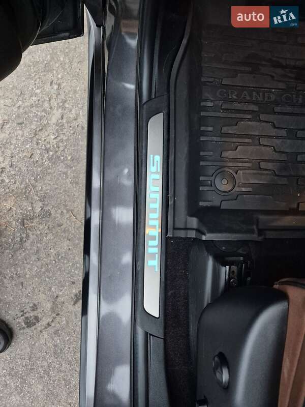 Внедорожник / Кроссовер Jeep Grand Cherokee 2016 в Полтаве