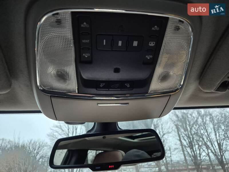 Внедорожник / Кроссовер Jeep Grand Cherokee 2016 в Полтаве