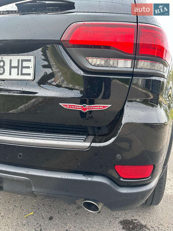 Позашляховик / Кросовер Jeep Grand Cherokee 2020 в Сарнах