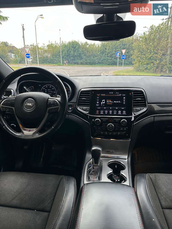 Позашляховик / Кросовер Jeep Grand Cherokee 2020 в Сарнах