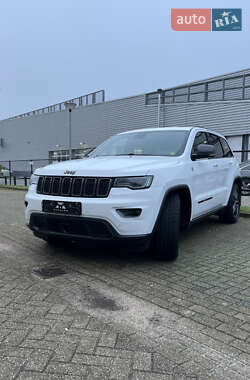 Позашляховик / Кросовер Jeep Grand Cherokee 2017 в 