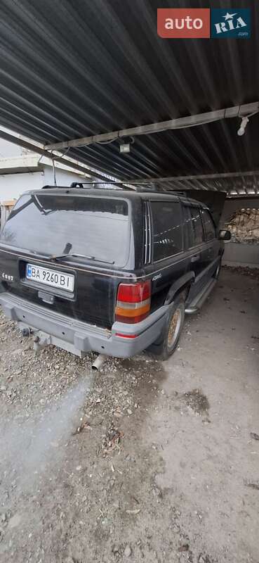 Внедорожник / Кроссовер Jeep Grand Cherokee 1995 в Дружковке