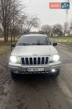 Внедорожник / Кроссовер Jeep Grand Cherokee 2002 в Ровно