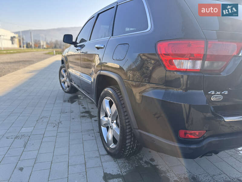 Позашляховик / Кросовер Jeep Grand Cherokee 2011 в Виноградові
