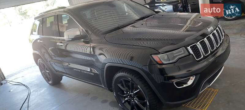 Внедорожник / Кроссовер Jeep Grand Cherokee 2020 в Черкассах