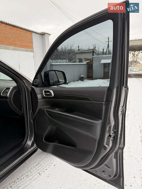 Внедорожник / Кроссовер Jeep Grand Cherokee 2019 в Львове
