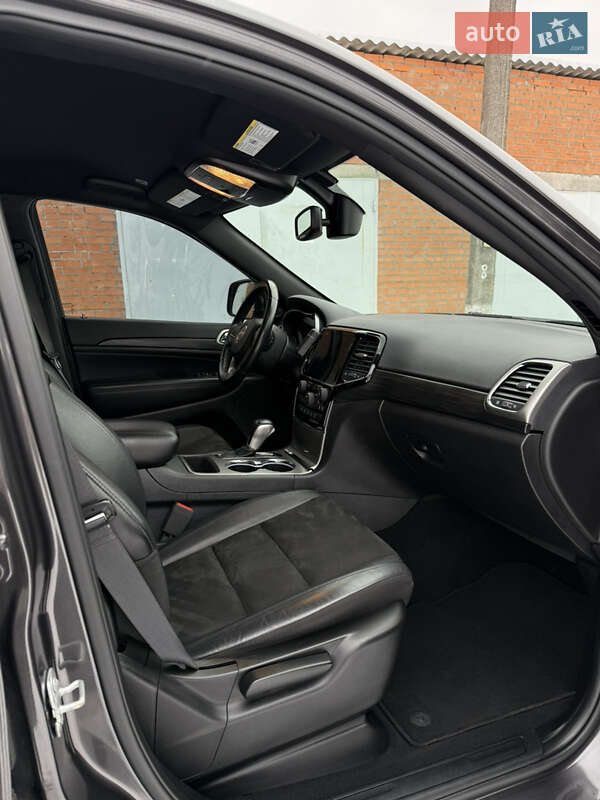 Внедорожник / Кроссовер Jeep Grand Cherokee 2019 в Львове