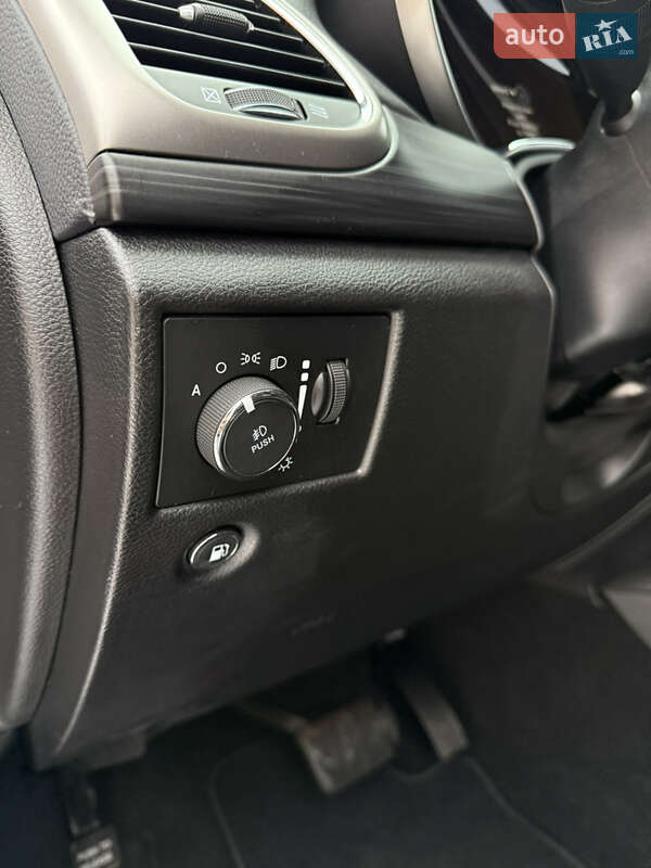 Внедорожник / Кроссовер Jeep Grand Cherokee 2019 в Львове