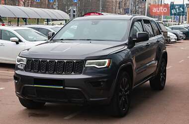 Позашляховик / Кросовер Jeep Grand Cherokee 2017 в Києві