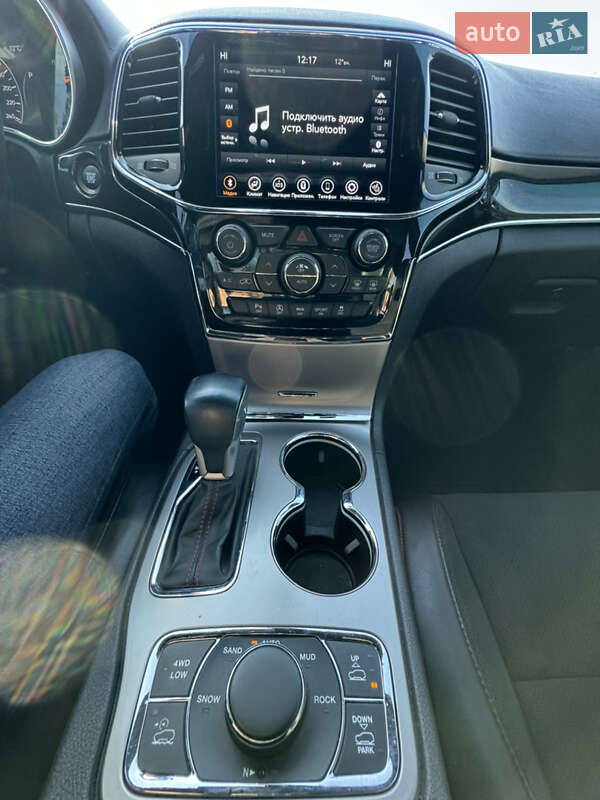 Внедорожник / Кроссовер Jeep Grand Cherokee 2020 в Киеве