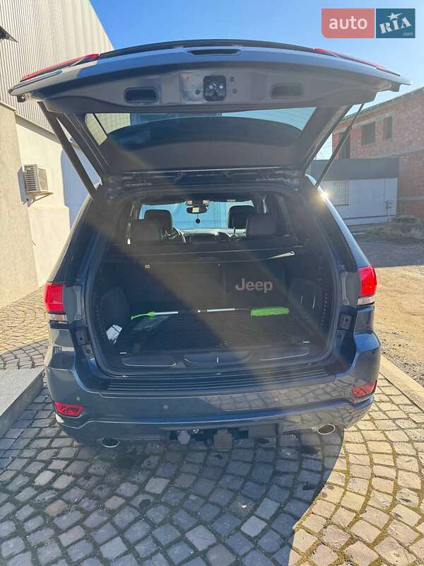 Внедорожник / Кроссовер Jeep Grand Cherokee 2019 в Киеве