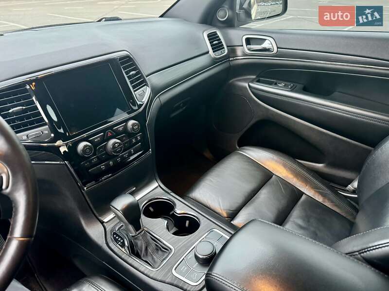 Внедорожник / Кроссовер Jeep Grand Cherokee 2018 в Днепре