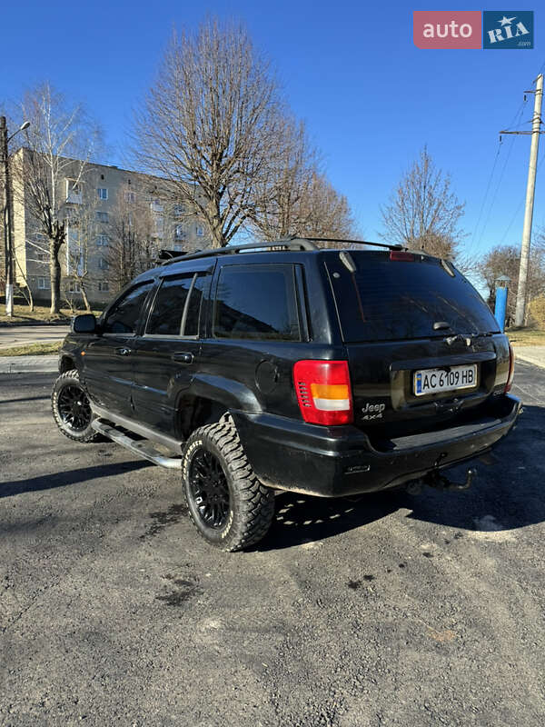 Внедорожник / Кроссовер Jeep Grand Cherokee 2002 в Нововолынске