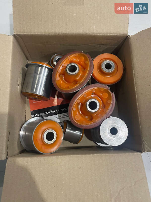 Внедорожник / Кроссовер Jeep Grand Cherokee 2002 в Нововолынске