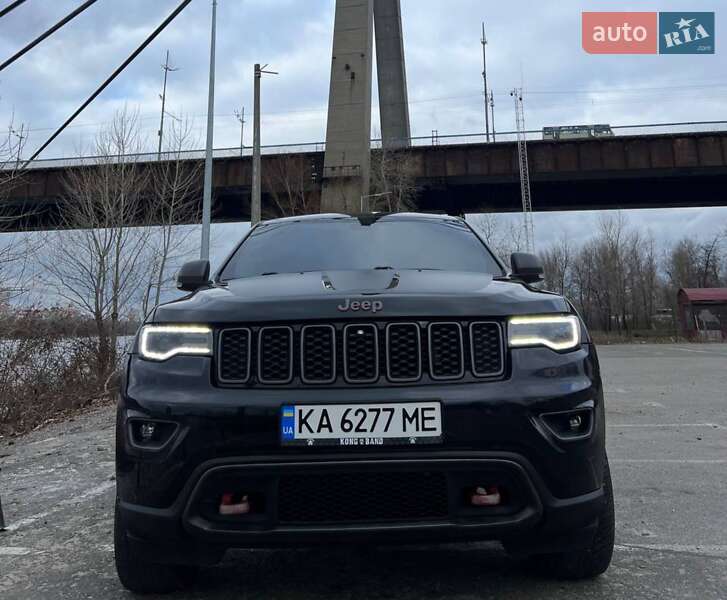 Внедорожник / Кроссовер Jeep Grand Cherokee 2018 в 