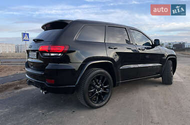 Внедорожник / Кроссовер Jeep Grand Cherokee 2017 в Киеве