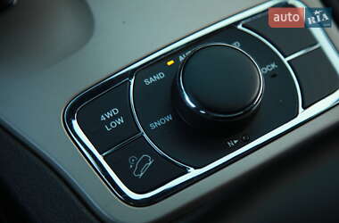 Внедорожник / Кроссовер Jeep Grand Cherokee 2013 в 