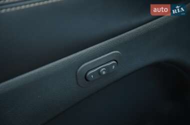 Внедорожник / Кроссовер Jeep Grand Cherokee 2013 в 