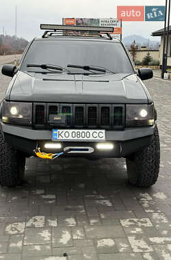 Внедорожник / Кроссовер Jeep Grand Cherokee 1996 в Хусте