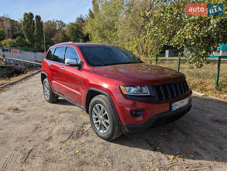 Внедорожник / Кроссовер Jeep Grand Cherokee 2015 в Черкассах фото 2 Внедорожник / Кроссовер Jeep Grand Cherokee 2015 в Черкассах