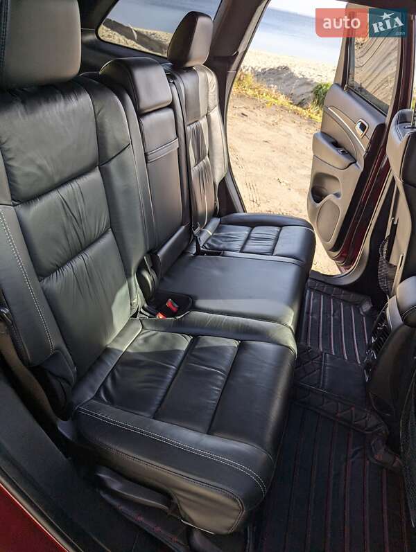 Внедорожник / Кроссовер Jeep Grand Cherokee 2015 в Черкассах фото 24 Внедорожник / Кроссовер Jeep Grand Cherokee 2015 в Черкассах