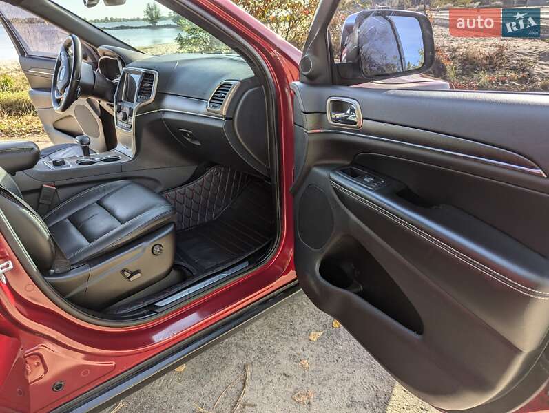 Внедорожник / Кроссовер Jeep Grand Cherokee 2015 в Черкассах фото 13 Внедорожник / Кроссовер Jeep Grand Cherokee 2015 в Черкассах