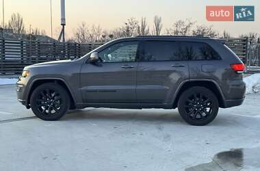 Внедорожник / Кроссовер Jeep Grand Cherokee 2021 в Киеве