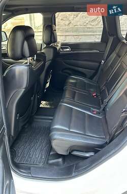 Внедорожник / Кроссовер Jeep Grand Cherokee 2013 в 