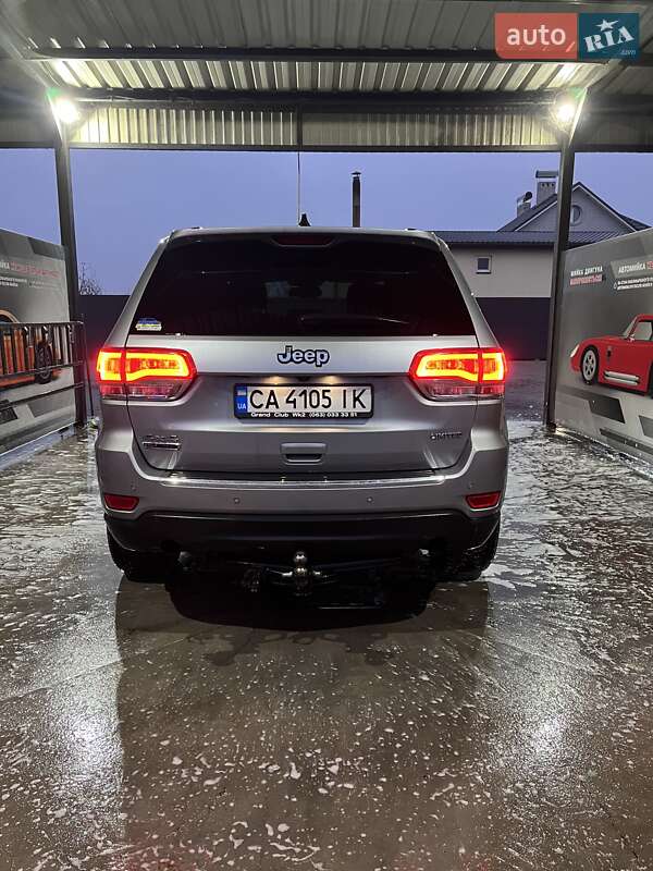 Внедорожник / Кроссовер Jeep Grand Cherokee 2016 в Черкассах