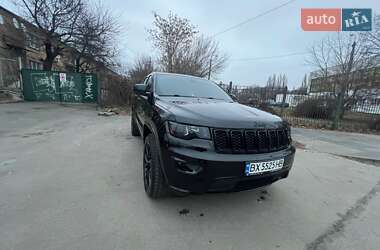 Внедорожник / Кроссовер Jeep Grand Cherokee 2017 в Киеве