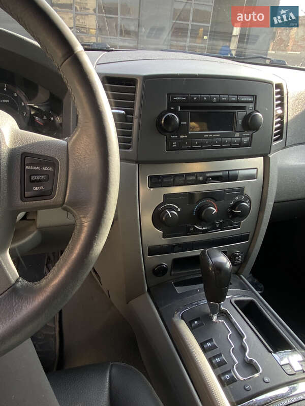 Позашляховик / Кросовер Jeep Grand Cherokee 2006 в Калуші фото 13 Позашляховик / Кросовер Jeep Grand Cherokee 2006 в Калуші