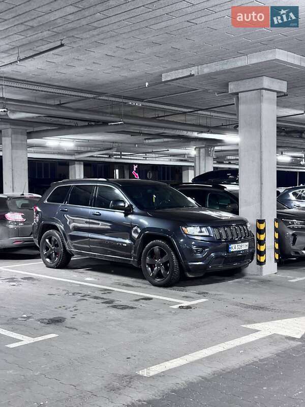 Внедорожник / Кроссовер Jeep Grand Cherokee 2014 в Киеве